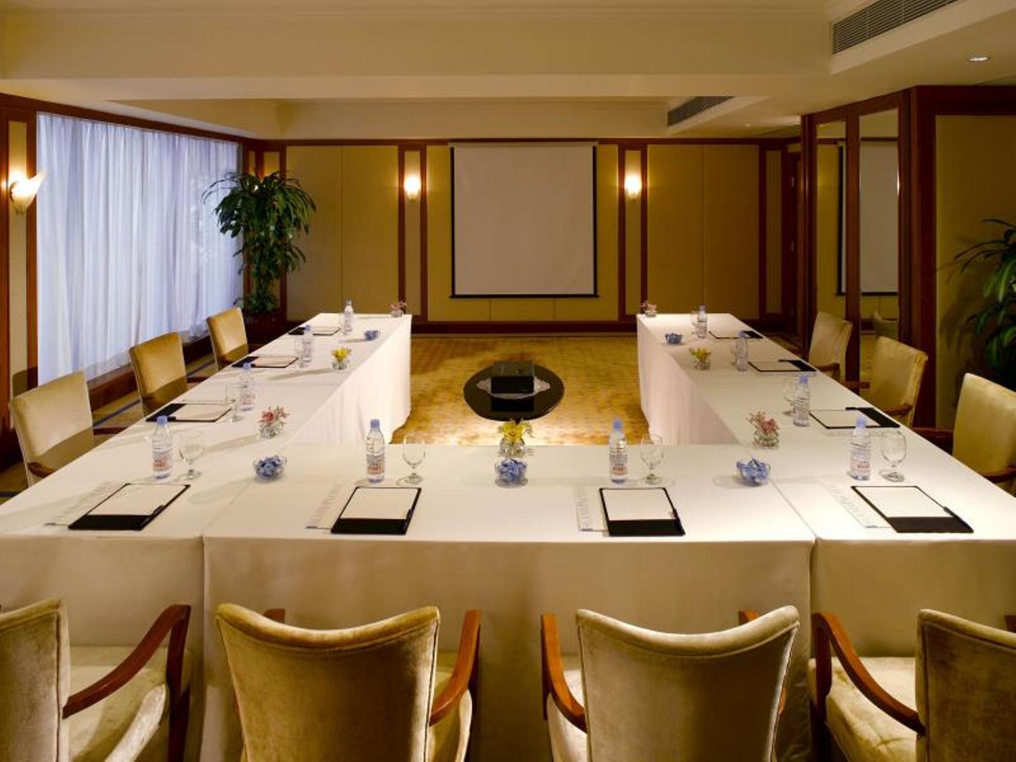 Island Pacific Hotel Hong Kong Dış mekan fotoğraf